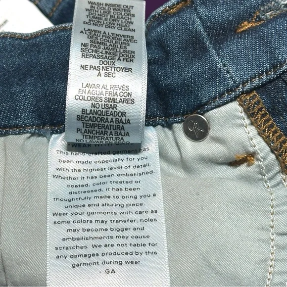 💥HP💥NWT Good American Distressed Knee Good Waist Crop Jeans. 👖 SIZE 0/25 - Picture 13 of 16